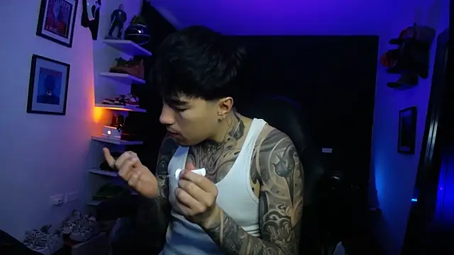 Snapshot of jung_dragon chatting on November 4, 7:34 am jung dragon online show from November 4, 7:34 am