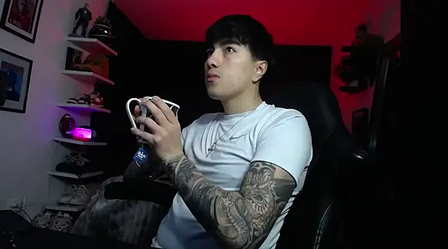 Snapshot of jung_dragon chatting on February 24, 10:37 am jung dragon online show from February 24, 10:37 am