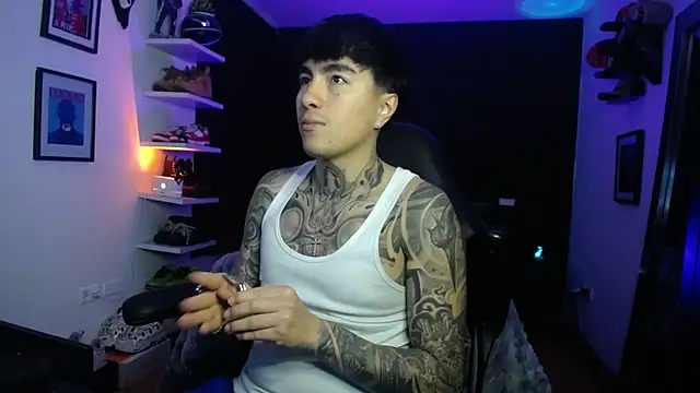 Snapshot of jung_dragon chatting on November 13, 10:02 pm jung dragon online show from November 13, 10:02 pm