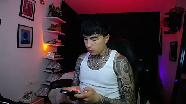 Snapshot of jung_dragon chatting on October 7, 7:31 am jung dragon online show from October 7, 7:31 am