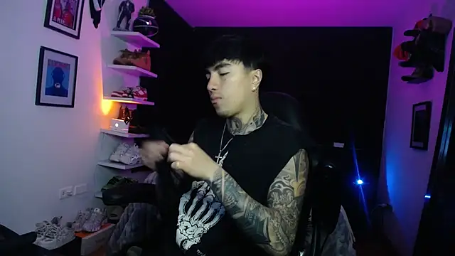 Snapshot of jung_dragon chatting on November 16, 11:19 pm jung dragon online show from November 16, 11:19 pm