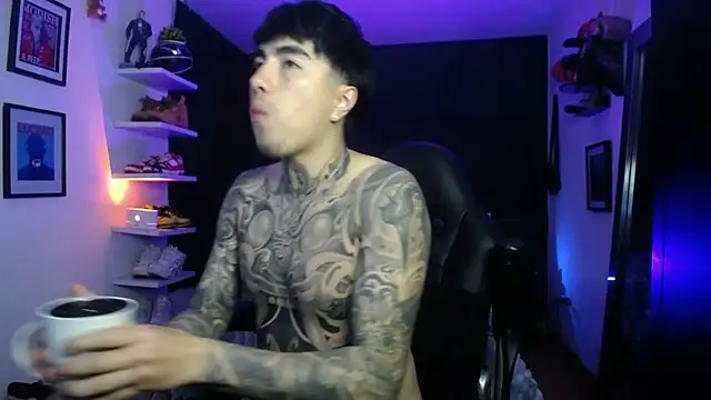 Snapshot of jung_dragon chatting on October 25, 4:44 am jung dragon online show from October 25, 4:44 am