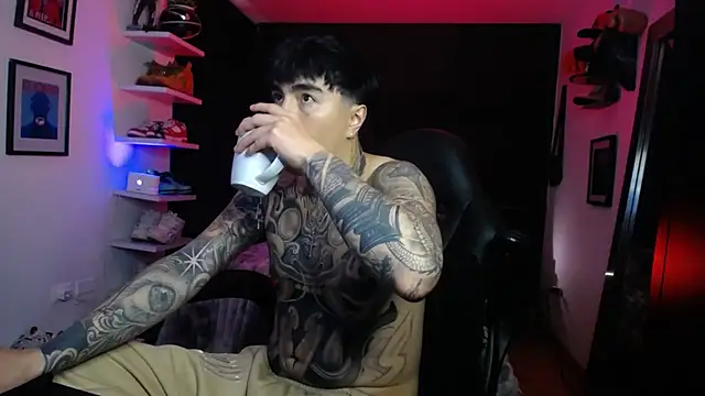 Snapshot of jung_dragon chatting on October 23, 3:27 am jung dragon online show from October 23, 3:27 am