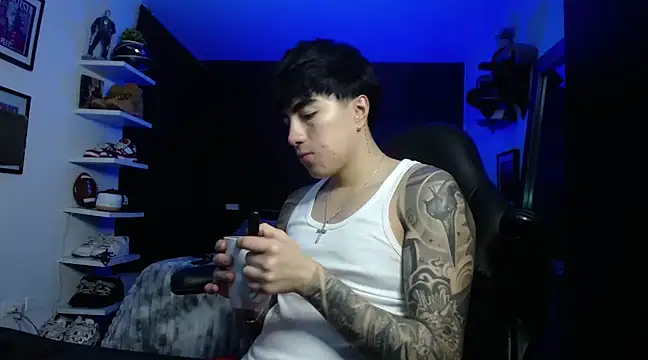 Snapshot of jung_dragon chatting on February 21, 11:22 am jung dragon online show from February 21, 11:22 am