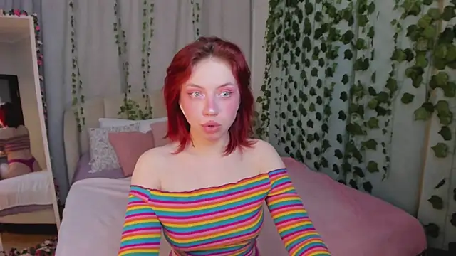 Love is Lola online show from January 8, 11:55 pm