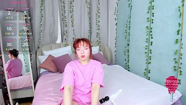 Love is Lola online show from March 20, 1:13 am