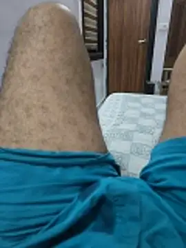 Snapshot of Loveboycurvy chatting on May 31, 5:51 pm Loveboycurvy online show from May 31, 5:51 pm
