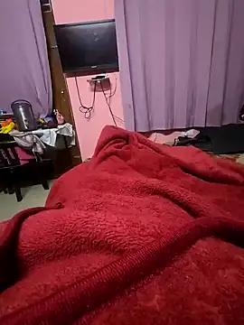 Snapshot of Loveboycurvy chatting on December 27, 4:54 pm Loveboycurvy online show from December 27, 4:54 pm