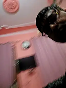 Snapshot of Loveboycurvy chatting on January 23, 2:17 pm Loveboycurvy online show from January 23, 2:17 pm