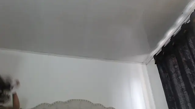 Abril Squirt online show from April 9, 6:25 pm