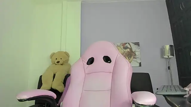 dulce kim online show from February 9, 12:58 pm