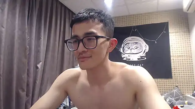 Snapshot of Stevenjt chatting on March 28, 11:33 am Stevenjt online show from March 28, 11:33 am