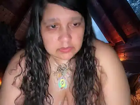 MelanieFawker online show from April 11, 7:45 am