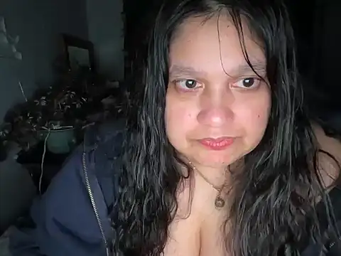 MelanieFawker online show from March 15, 12:34 pm