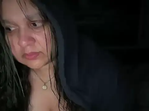 MelanieFawker online show from March 19, 12:27 pm