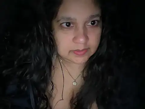 MelanieFawker online show from October 21, 1:43 pm