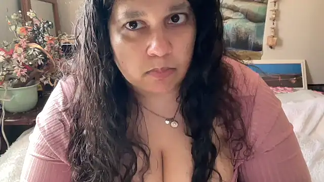 MelanieFawker online show from October 26, 6:30 pm