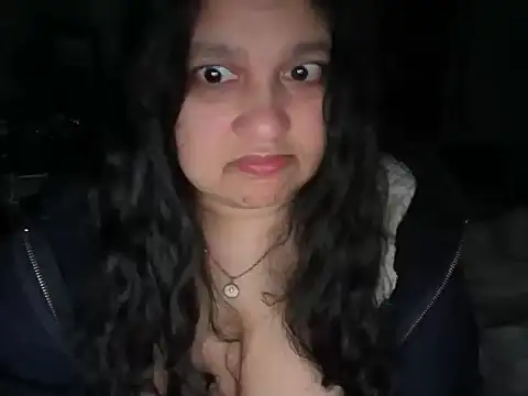 MelanieFawker online show from November 4, 4:05 am