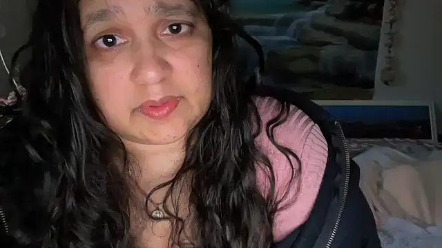 MelanieFawker online show from October 28, 6:51 pm