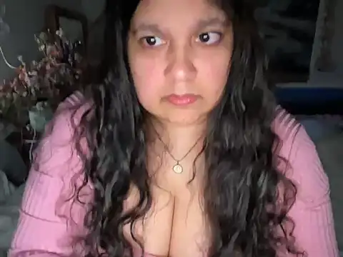 MelanieFawker online show from October 29, 7:02 pm