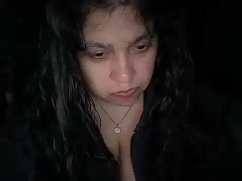 MelanieFawker online show from November 30, 4:41 pm