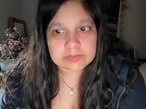 MelanieFawker online show from November 24, 7:58 pm