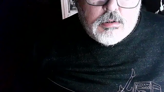 Snapshot of cashot58 chatting on June 3, 10:49 am cashot58 online show from June 3, 10:49 am