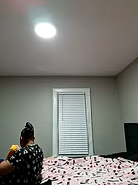 pinkpassionpleaser online show from February 24, 11:00 am