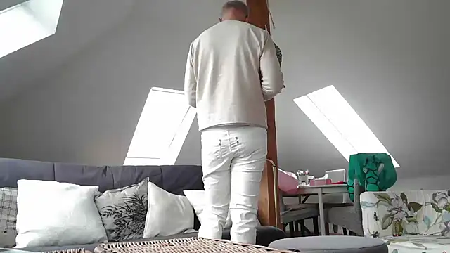 maxmueller321 online show from March 25, 8:57 am