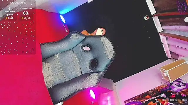 Bigcatalove online show from October 12, 12:01 am