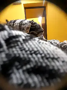 Snapshot of Tamil_boy_age28 chatting on March 1, 7:48 pm Tamil boy age28 online show from March 1, 7:48 pm