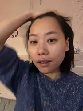 Eliza-E online show from February 12, 1:16 am