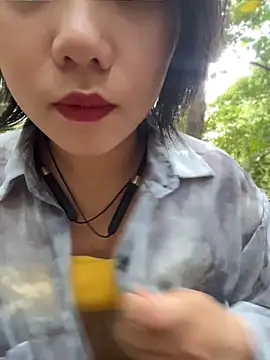 Eliza-E online show from May 30, 3:46 am