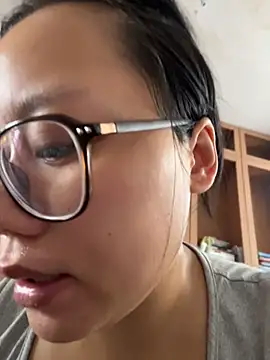 Eliza-E online show from July 2, 1:17 am