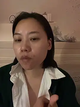 Eliza-E online show from February 5, 12:50 am