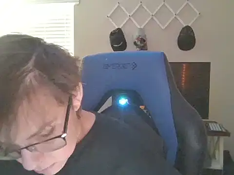 KaliSnow199623 online show from February 6, 9:38 pm