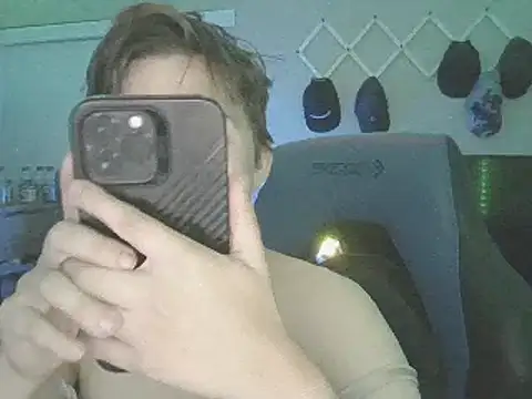 KaliSnow199623 online show from December 7, 7:10 am