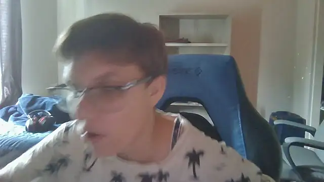 KaliSnow199623 online show from September 10, 10:09 pm