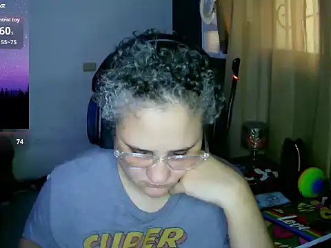 Snapshot of lolalicious_758 chatting on September 26, 9:43 pm lolalicious 758 online show from September 26, 9:43 pm