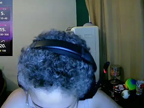 Snapshot of lolalicious_758 chatting on September 14, 11:49 pm lolalicious 758 online show from September 14, 11:49 pm