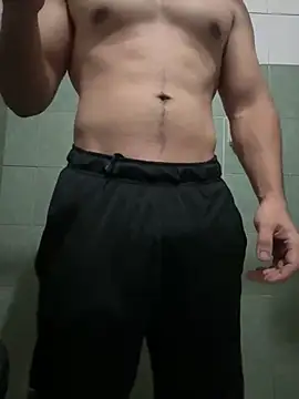 Snapshot of Mr_savage69 chatting on December 3, 5:41 am Mr savage69 online show from December 3, 5:41 am