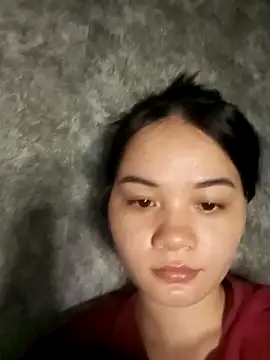 Ngoc-Trinh online show from March 21, 6:12 pm