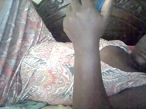 Snapshot of missarpie chatting on July 21, 6:37 am missarpie online show from July 21, 6:37 am