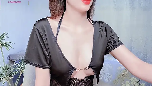 I Am Boo online show from April 14, 4:39 am