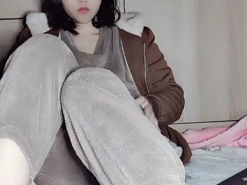 Pink cream online show from February 7, 3:52 pm