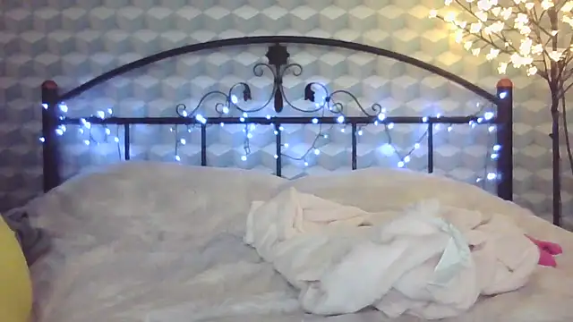 Snapshot of _Leslyy_Solo_1 chatting on January 27, 11:54 am Leslyy Solo 1 online show from January 27, 11:54 am