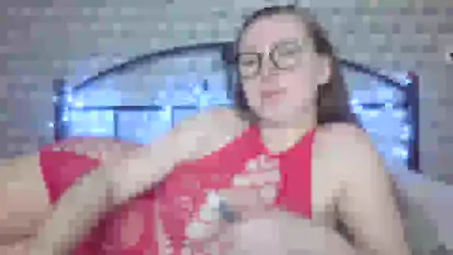 Snapshot of _Leslyy_Solo_1 chatting on February 14, 6:40 pm Leslyy Solo 1 online show from February 14, 6:40 pm