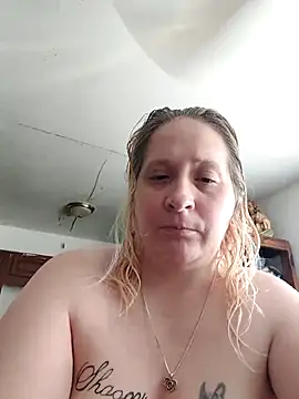 Snapshot of Icedcoffee2024 chatting on July 3, 2:23 pm Icedcoffee2024 online show from July 3, 2:23 pm