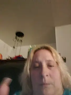 Icedcoffee2024 online show from November 2, 1:21 am