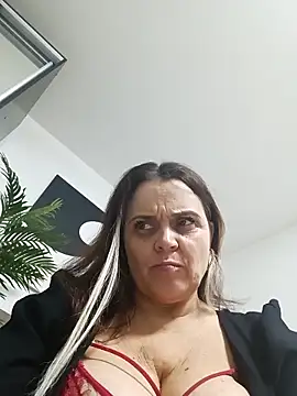 hugebobbs online show from March 3, 8:21 am